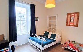Spacious Ensuite Rooms In Edinburgh City Centre - Five Star Amenities - Excellent Location